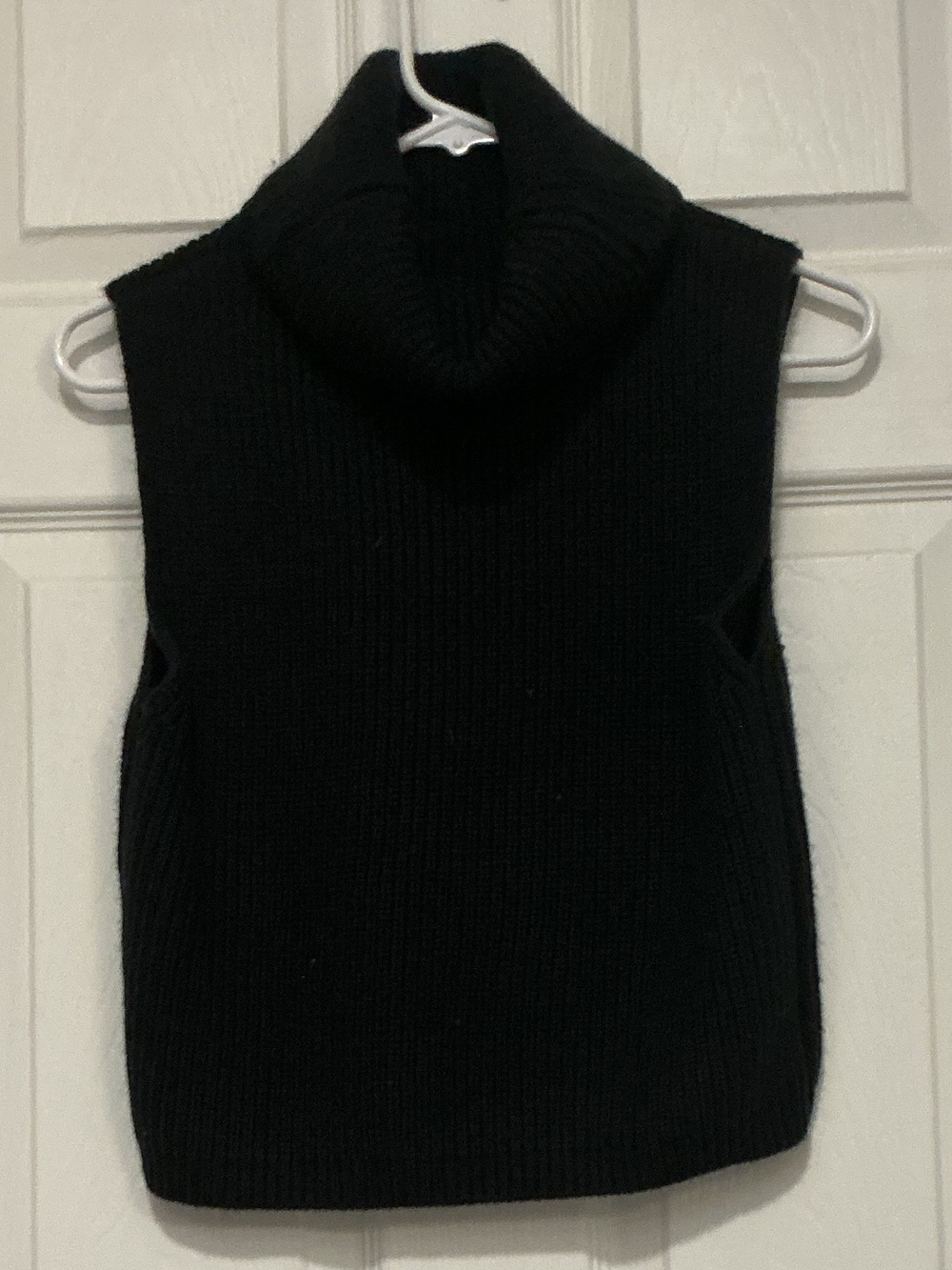 ANTONIO MELANI Black Sleeveless Turtleneck Sweater Vest